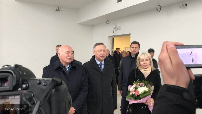 Беглов оценил ход строительства новой школы во Фрунзенском районе Петербурга