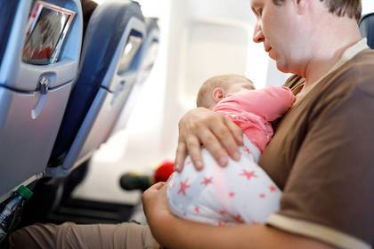 Найден способ избежать соседства с плачущими детьми в самолете