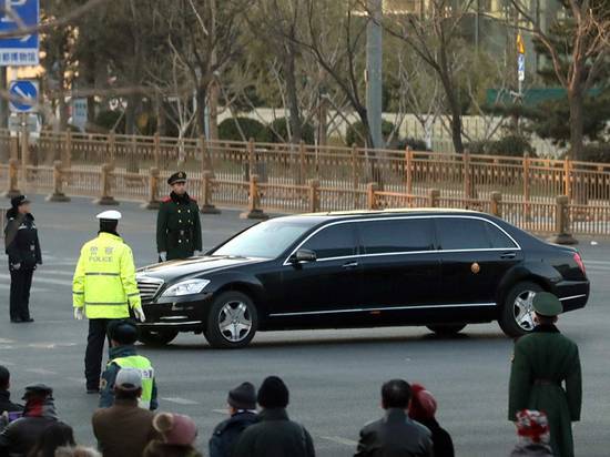 Лимузины Ким Чен Ына: на чем ездит глава Северной Кореи
