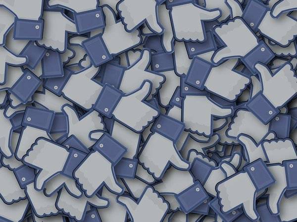 Facebook начал скрывать количество лайков под постами для пользователей из Австралии