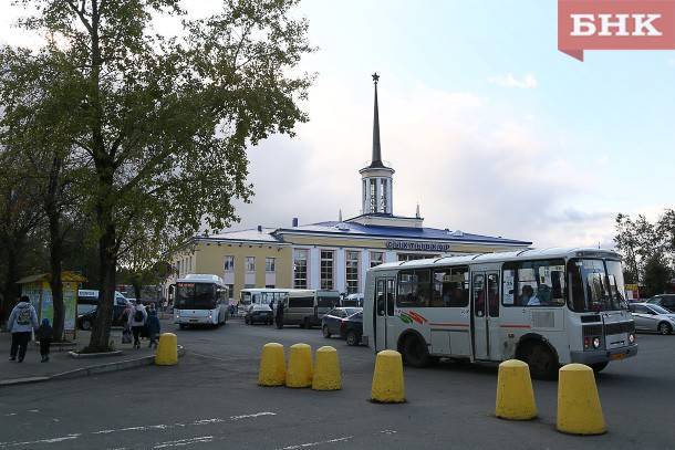 В Сыктывкаре сменили перевозчика на ряде автобусных маршрутов