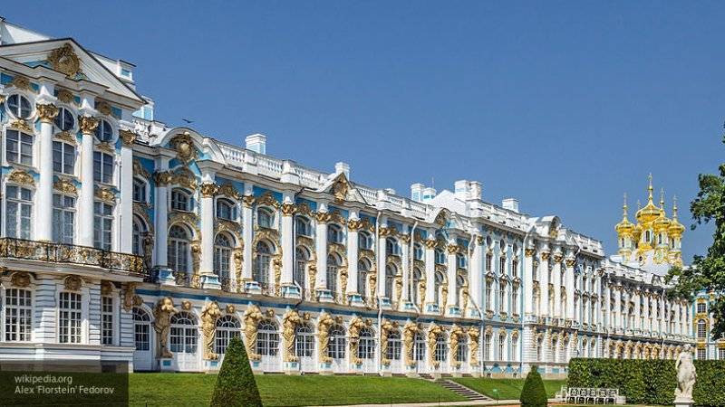 Минкульт поможет Петербургу с регулированием&nbsp;турпотока в Екатерининском дворце&nbsp;