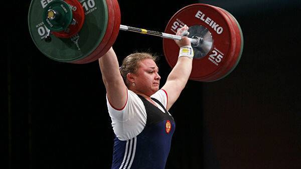 Каширина завоевала серебро чемпионата мира по тяжелой атлетике