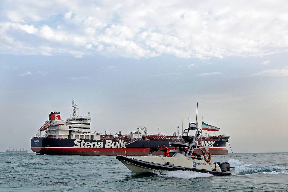 Иран отпустил британский танкер, который задержал в середине июля