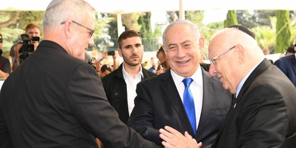 «Ликуд» и «Кахоль-лаван»: первая встреча после того, как президент вручил мандат Нетаниягу