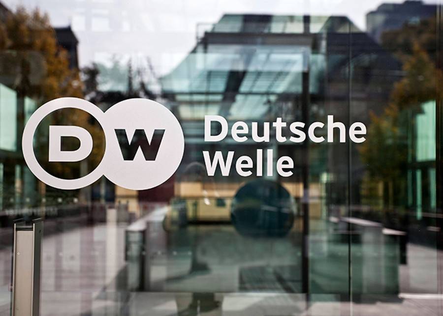 Комиссия Госдумы потребует лишить Deutsche Welle аккредитации