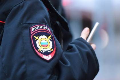 Российского полицейского проверят из-за рассылки интимных фото подчиненным