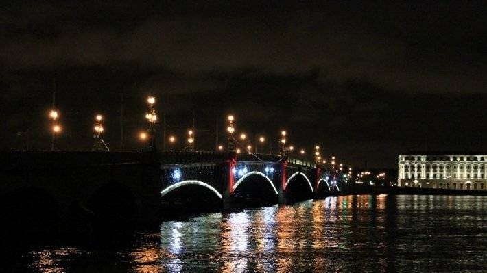 Новый мост через Неву соединит петербургскую жилую застройку
