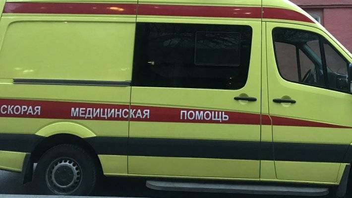 Врачи скорой помощи подрались с пациенткой в Петербурге