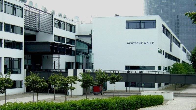 Госдума обнаружила оправдание экстремизма изданием Deutsche Welle