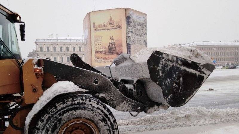 Беглов рассказал о закупке снегоуборочной техники для аномальных зим