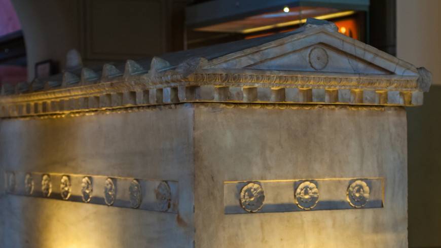 Музей Нью-Йорка вернут Египту позолоченный саркофаг