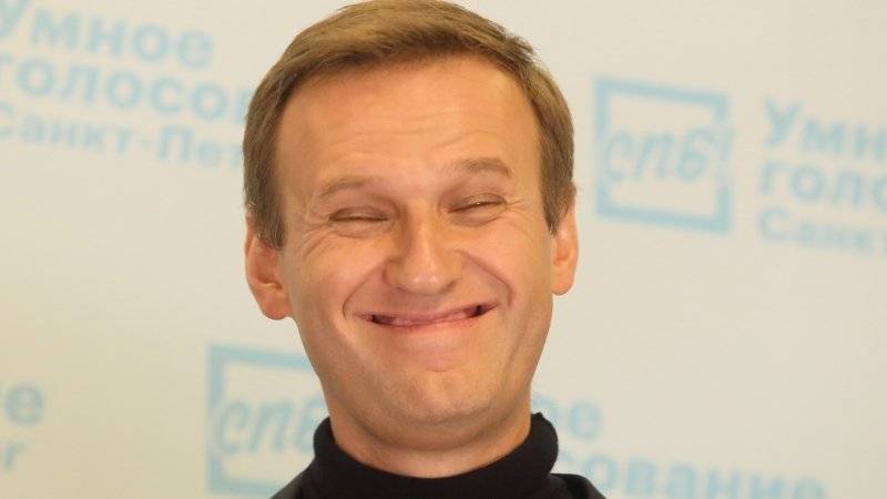 Навальный заманивает молодежь на митинги «звездами», купленными на деньги США