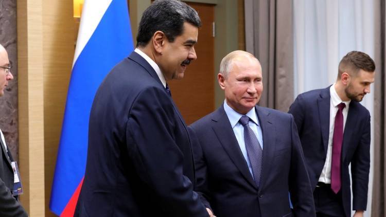Мадуро сообщил о прибытии в Венесуэлу российских военных специалистов
