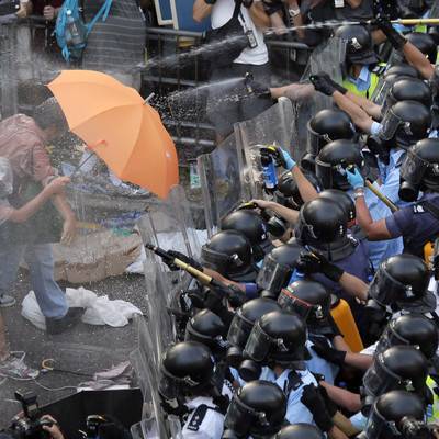 Гонконгская полиция пустила в ход перцовый газ