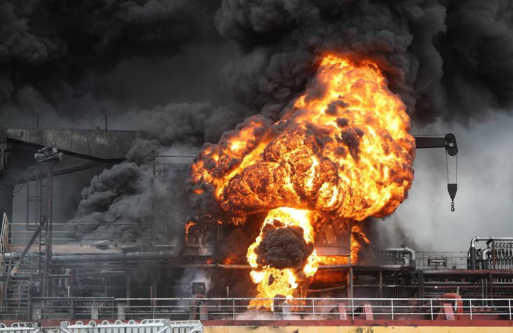 В Южной Корее взорвался танкер с россиянами на борту