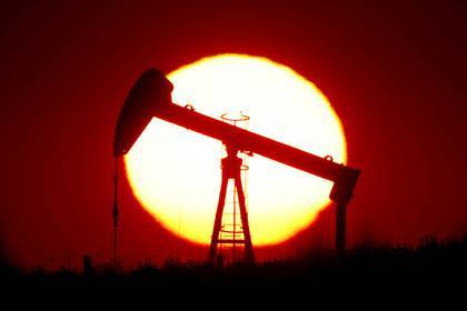 Нефть растеряла ценность из-за Саудовской Аравии