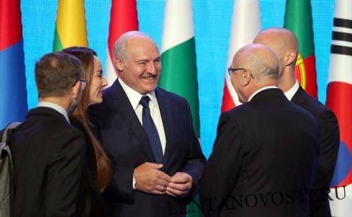 Лукашенко жестко подставил Путина, отказав в размещении авиабазы