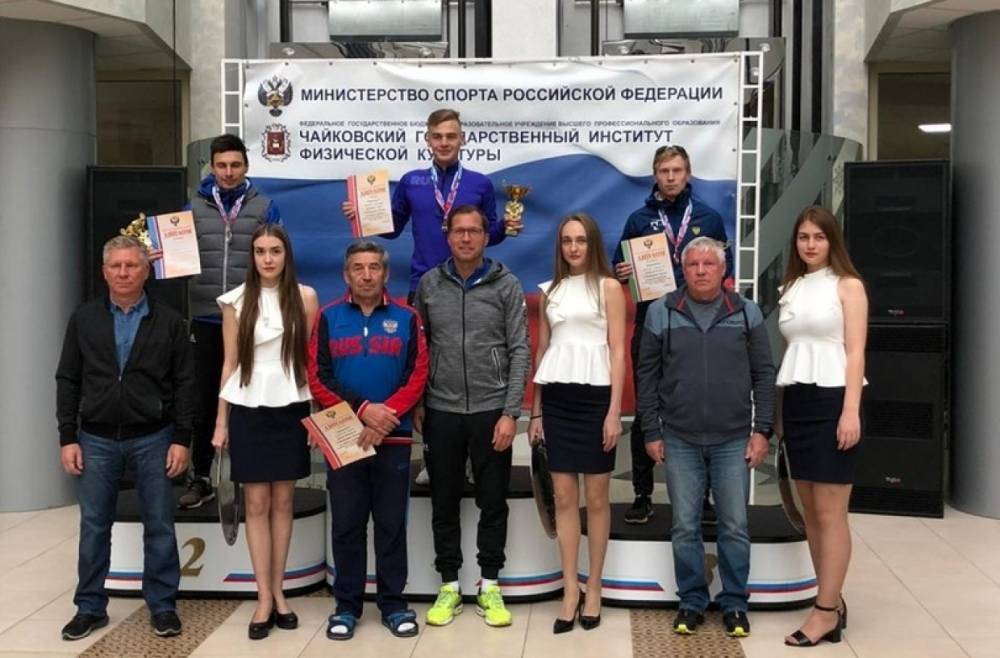 Лыжник из Карелии завоевал золото на Чемпионате России по двоеборью