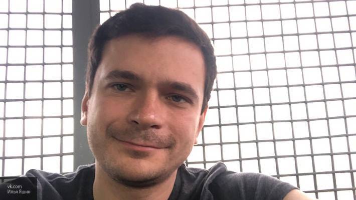 Илья Яшин заявил, что пять его арестов за незаконные акции связаны с происками конкурентов