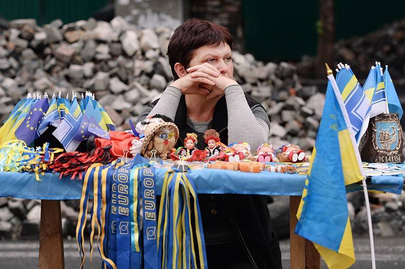 Брошенная Западом Украина признала силу России