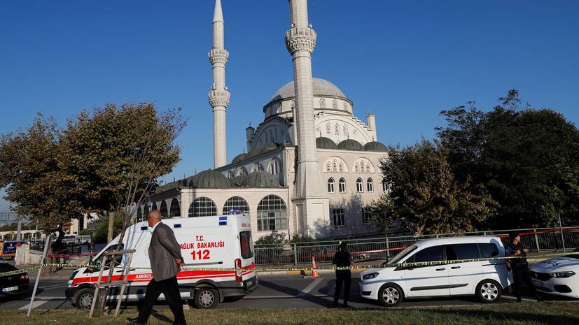 Более 30 человек пострадали при землетрясении в Стамбуле