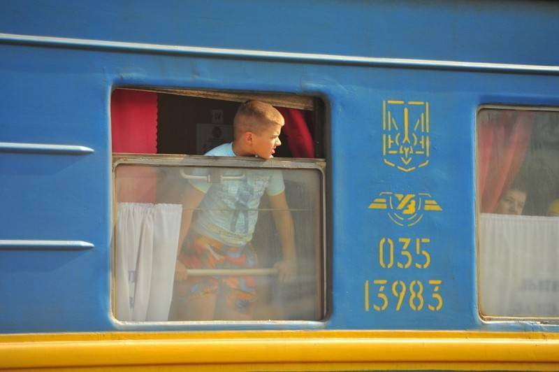 Политолог: Поезда из Киева в Крым завтра не пойдут, такие обещания надо проверять
