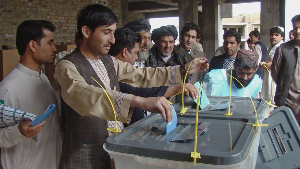 В день президентских выборов в Афганистане боевики совершили 113 атак, более 100 человек погибли