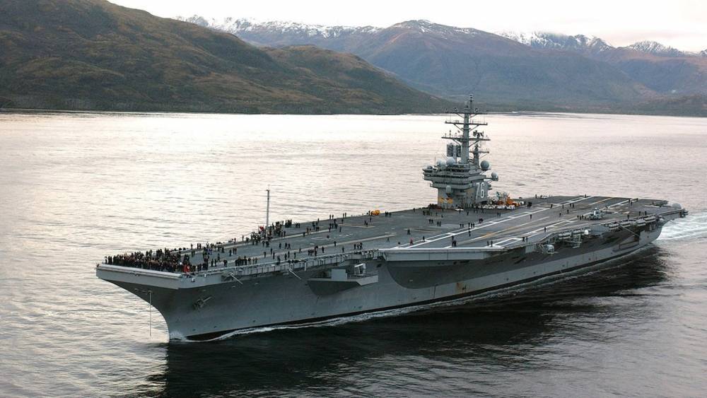 Американский авианосец «Рональд Рейган» попал в ловушку КНР в Южно-Китайском море