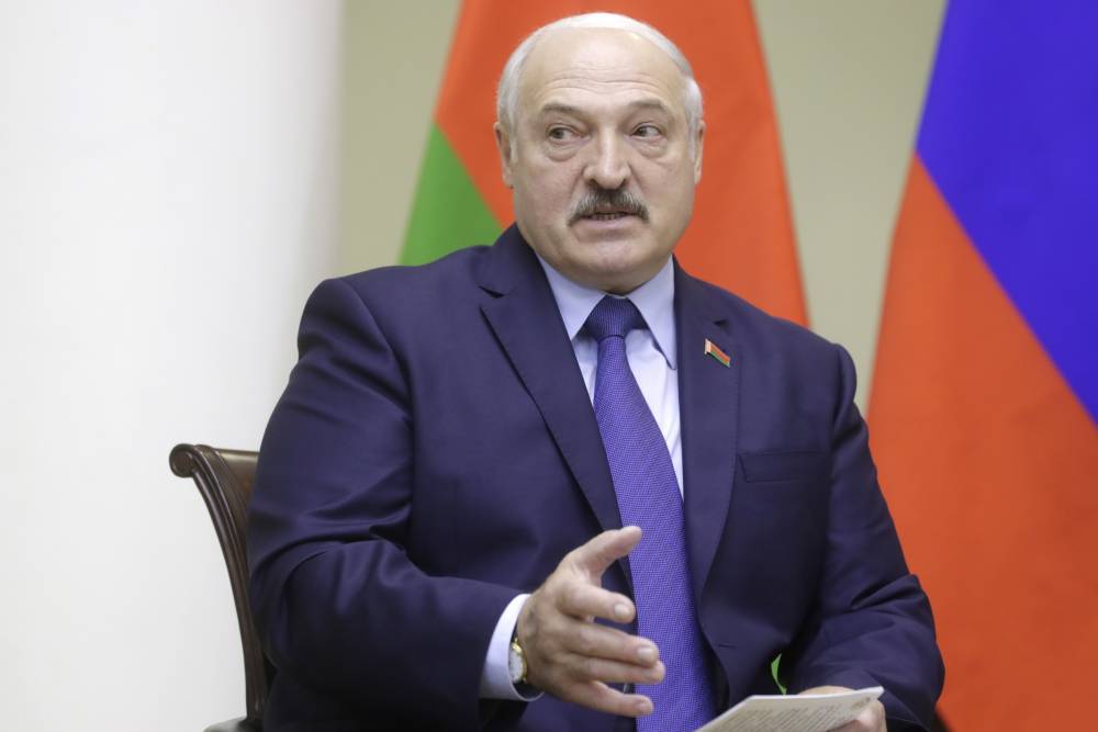 Лукашенко не ездит на работу на велосипеде из-за Зеленского