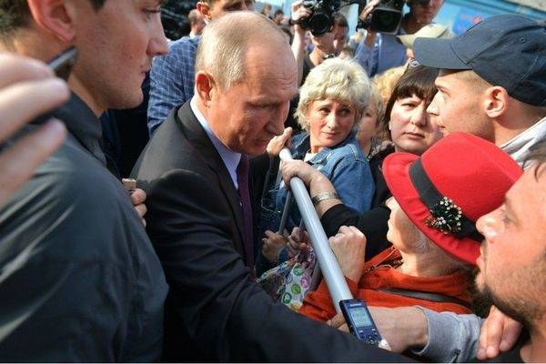 Путин отреагировал на слова оскорбившей жителей Тулуна чиновницы