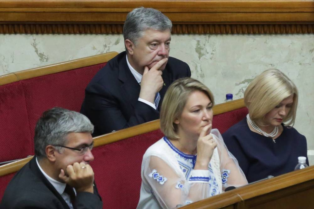 Порошенко стал членом комитета Верховной рады по интеграции с ЕС