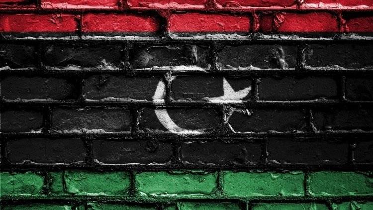 Ливийский порт Бенгази работает круглосуточно