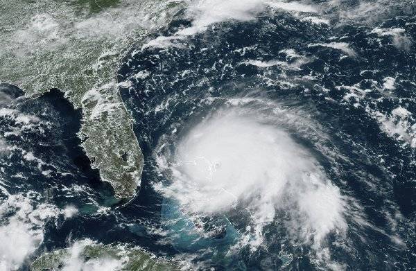 Катастрофический «Дориан»: Багамы приняли удар, Флорида готовится к стихии — Новости политики, Новости США