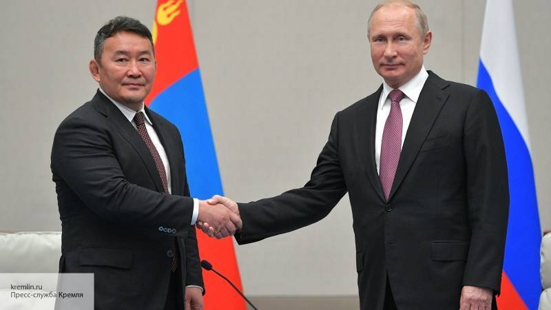 Путин заявил, что отношения между РФ и Монголией являются братскими