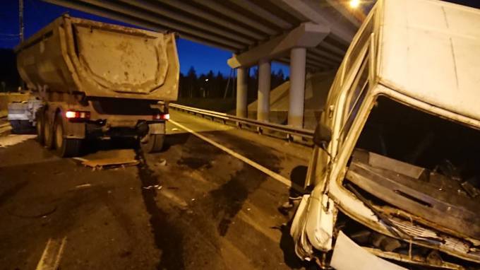 Водители выжили после страшного ДТП на Новоприозерском шоссе