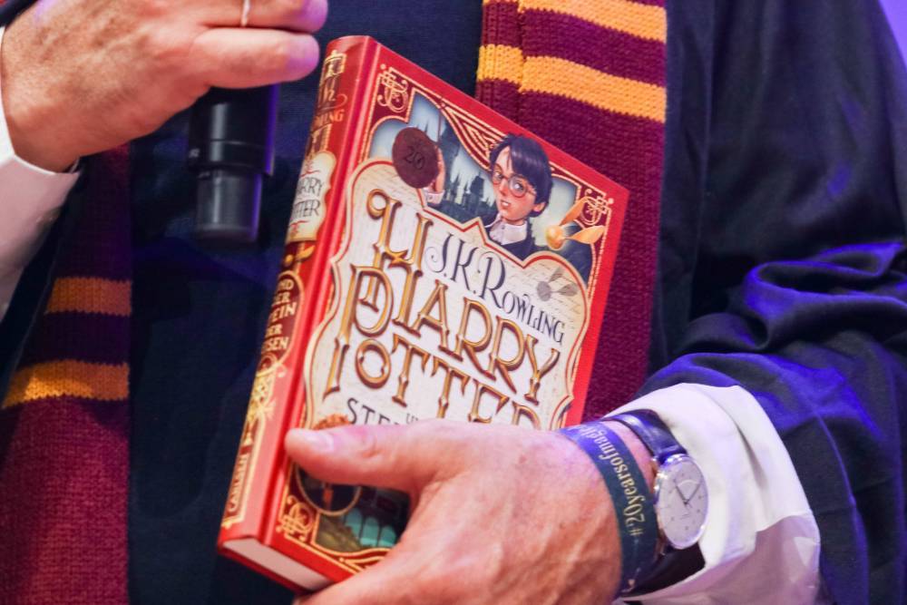 В католической школе запретили книги о Гарри Поттере из-за заклинаний