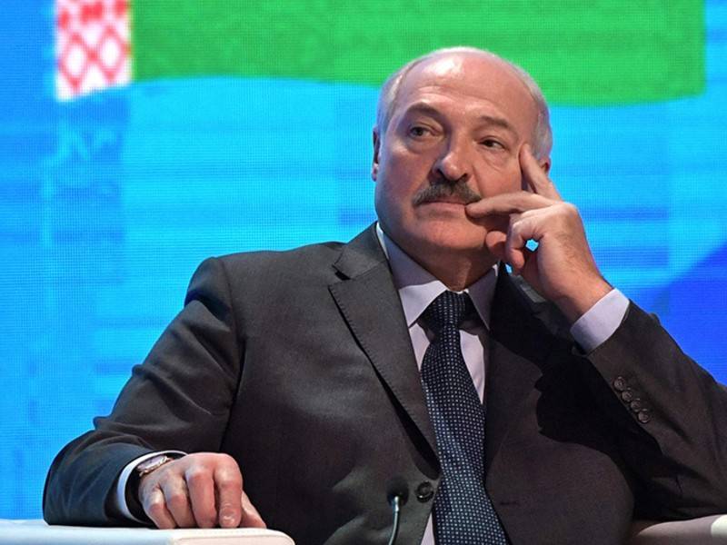 Лукашенко отказался от велосипеда из-за Зеленского