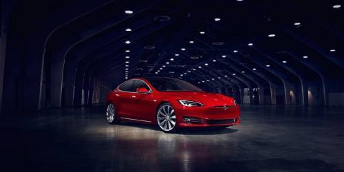 Илон Маск подарил Лукашенко Tesla Model S :: Autonews
