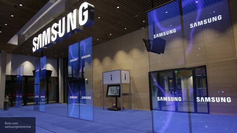 Samsung разрабатывает еще один складной смартфон