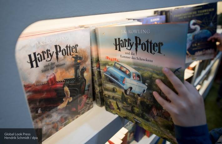 Из школы в США убрали книги о Гарри Поттере из-за «заклинаний» и «проклятий»