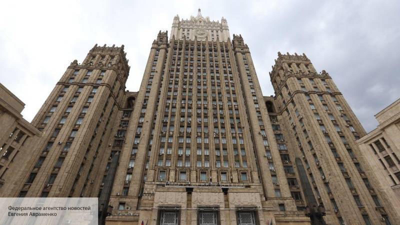 МИД РФ сообщил о смерти российского посла в Каире