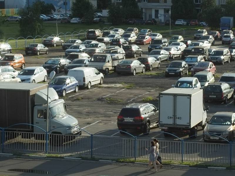 Незаконную платную автостоянку ликвидировали на юго-западе Москвы