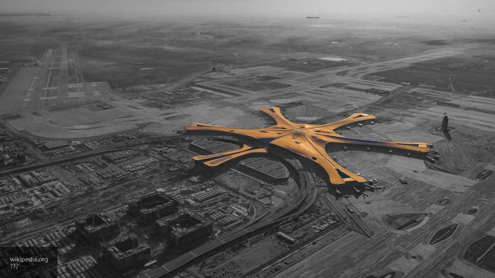 Крупнейший аэропорт мира «Дасин» начал работу в Китае