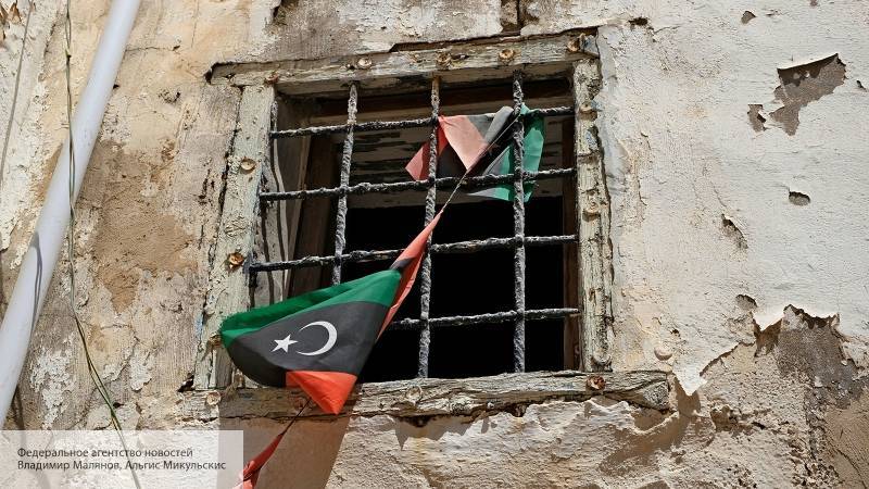 Байкеры вышли на улици Триполи с требованием исправить экономическую ситуацию в Ливии