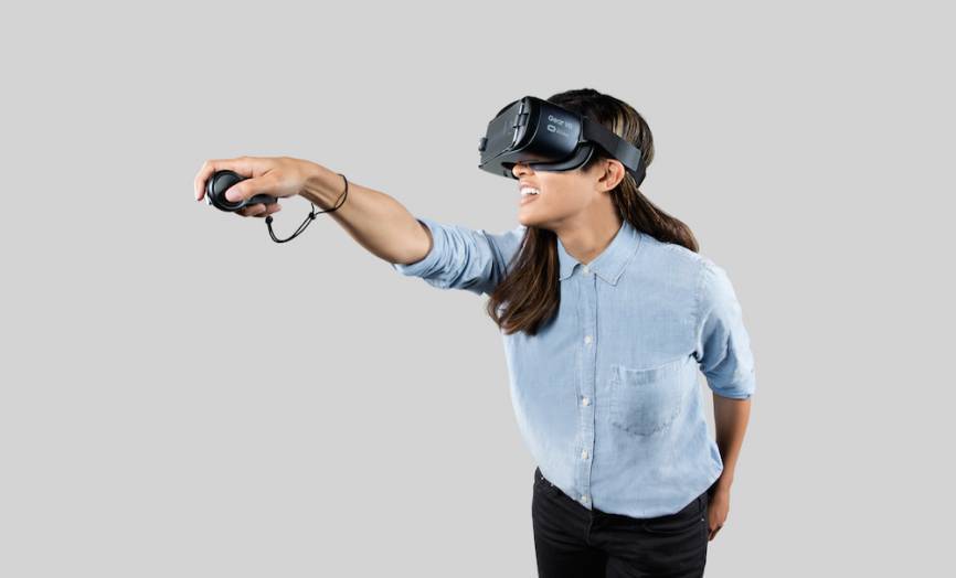 В сельские школы Поморья отправили 3D-принтеры и шлемы виртуальной реальности