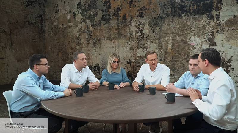 НТВ выпустил фильм про отмывание миллиарда рублей в ФБК Навального