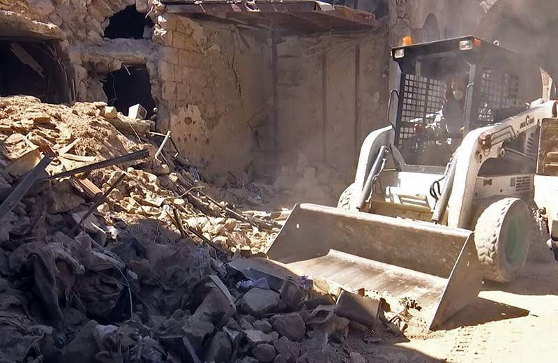 Западным журналистам показали, как восстанавливается Алеппо