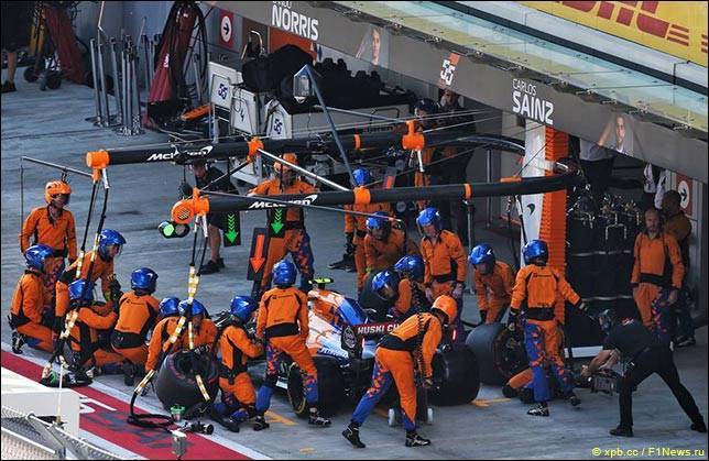 DHL Fastest Pit Stop Award: В McLaren сработали лучше