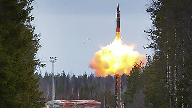Ракета "Тополь-М" успешно поразила цель на Камчатке